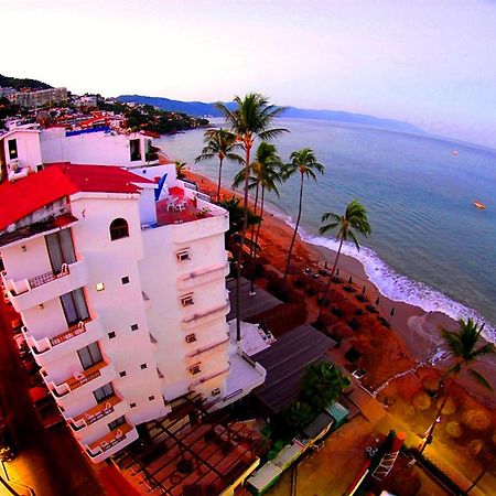 Emperador Vallarta Beachfront Hotel And Suites Пуэрто-Вальярта Экстерьер фото